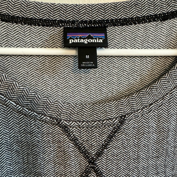 Patagonia Women’s Herringbone Long Sleeve Patterned Dress Medium Grey White 6 8 - Picture 4 of 12